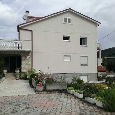 Feel Good Apartment Mundanije Экстерьер фото